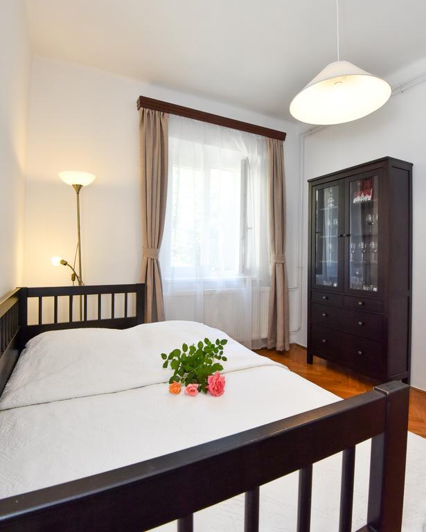 Grape&Wine Guesthouse Eger Exterior foto